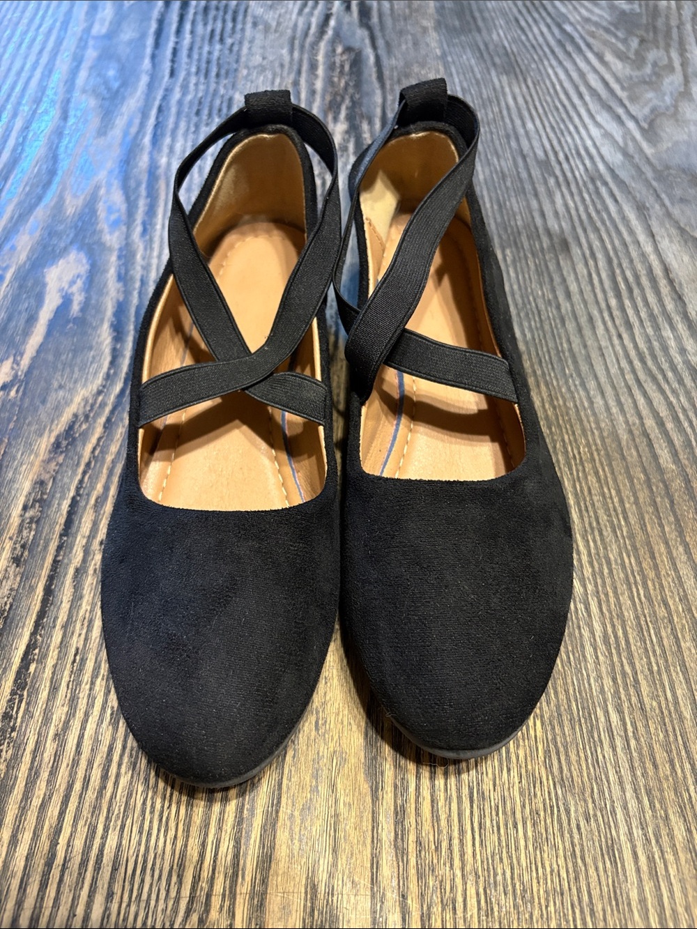 Black Crisscross Flats